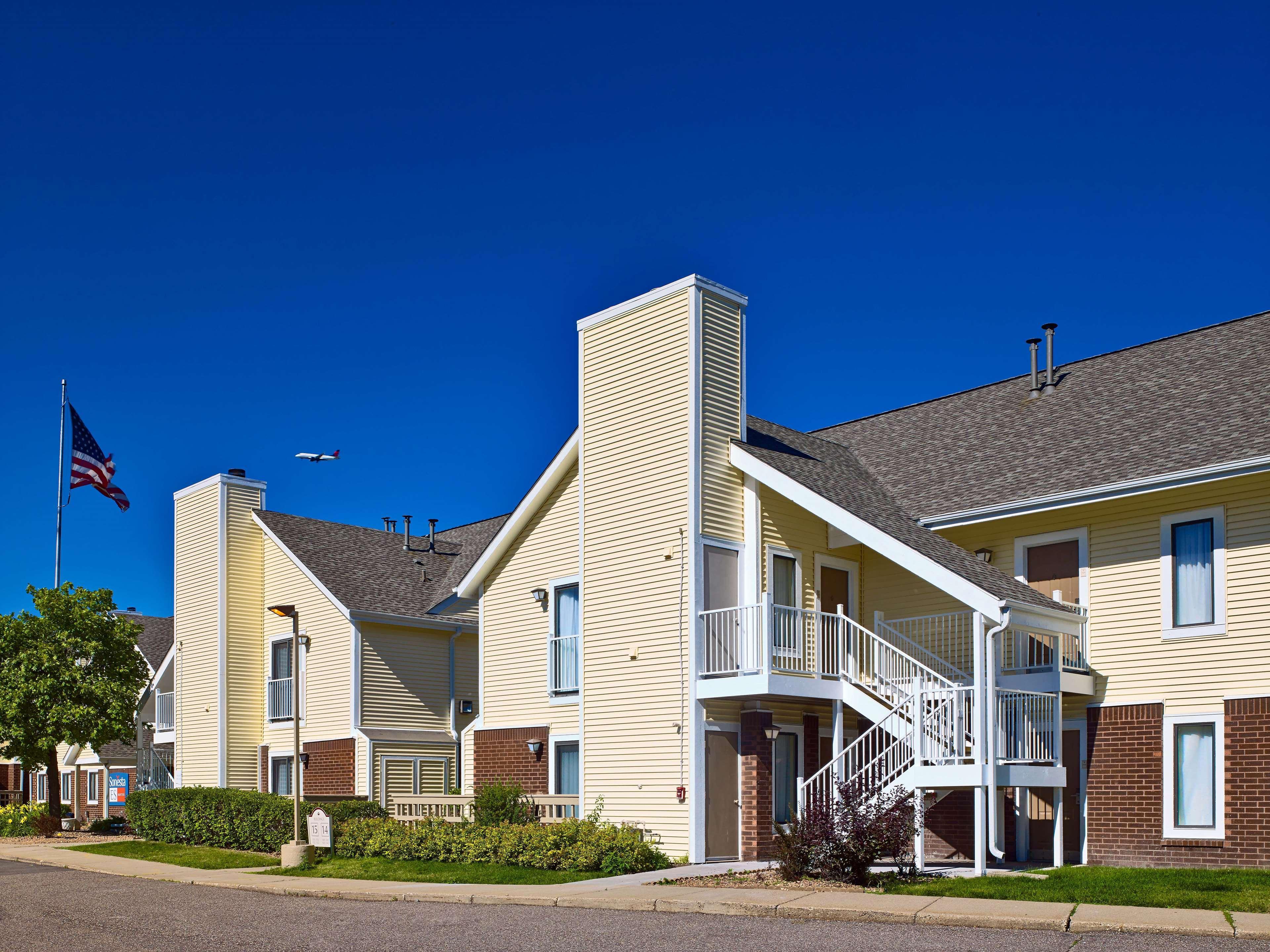 Sonesta Es Suites Берлингтон Экстерьер фото